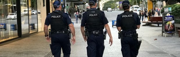 Ophef in Australië na schokkende beelden van politieoptreden: ‘Dit is gewoon schandalig’