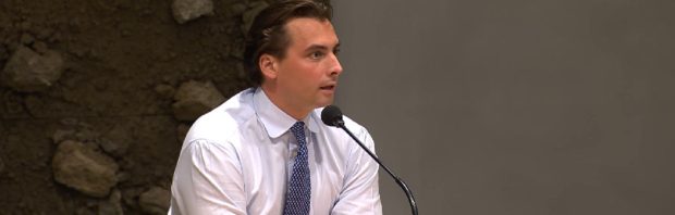 Baudet stelt VVD-Kamerlid vraag over onlogische covidregels, krijgt tot 5 keer toe geen antwoord