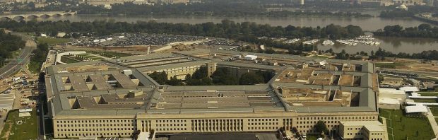 Historische hoorzitting: ‘Geheim genootschap in Pentagon verbergt UFO-geheimen’