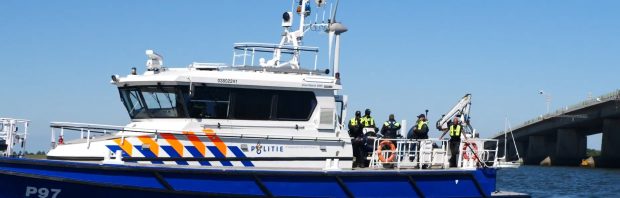 Urker visserskotter ‘geramd’ door 2 politieboten: ‘We zijn als zware criminelen afgevoerd, dit is een politiestaat’