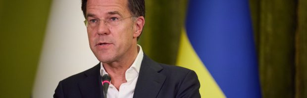 Rutte weigert FVD-Kamerlid de hand te schudden na maidenspeech: ‘Regelrechte arrogante belediging’
