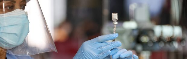 Gezondheidsminister Florida over mRNA-vaccins: ‘Waarom blijven ze deze technologie krampachtig verdedigen?’
