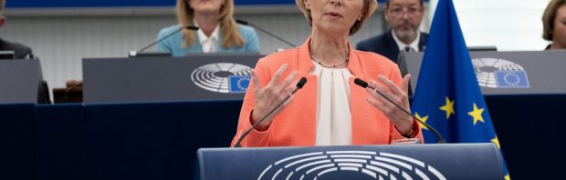 Filmpje: Europarlementariër laat tijdens donderspeech geen spaan heel van Von der Leyen